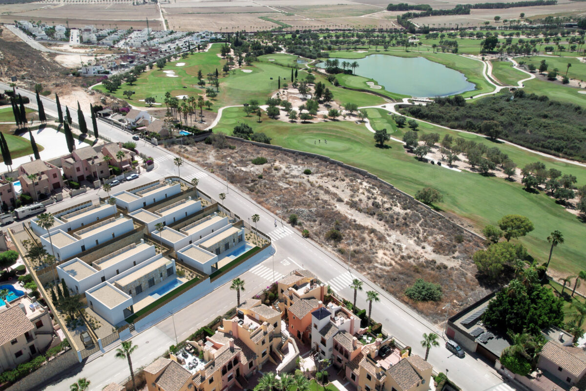 3-Bedroom Golf-Facing Villa, La Finca Golf Resort (431 m²) &mdash; photo 3