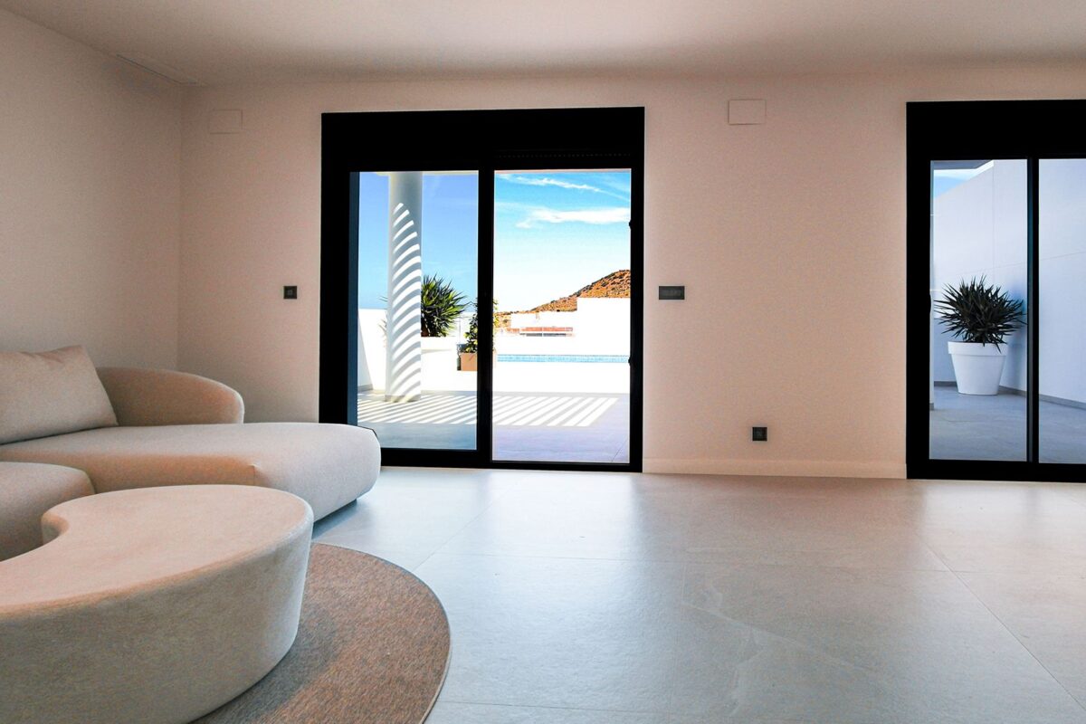 4-Bedroom Villa with Bioclimatic Pergola, Ciudad Quesada — Key Ready &mdash; photo 9